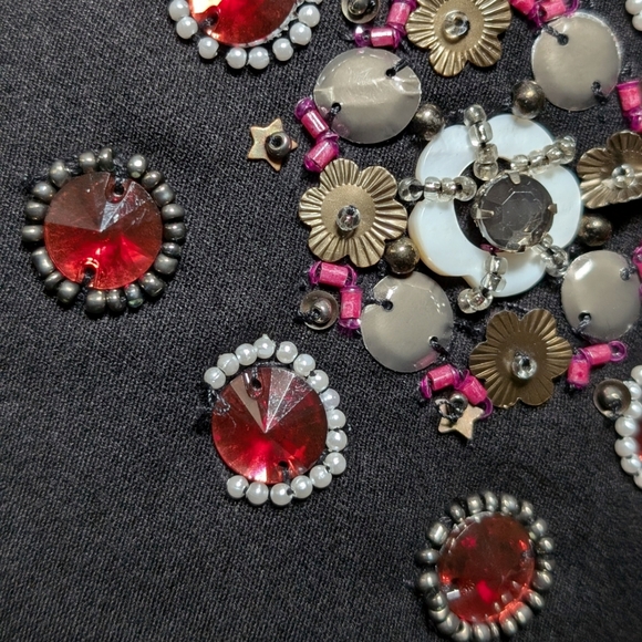 White House Black Market beaded skirt - Picture 9 of 9